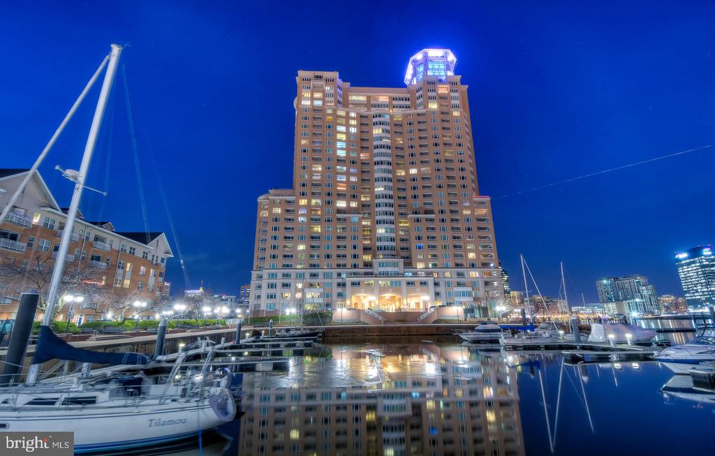 100 HARBORVIEW DRIVE Unit: PH3A/3B