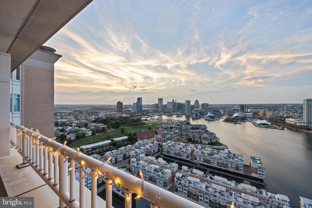 100 HARBORVIEW DRIVE Unit: PH3A/3B