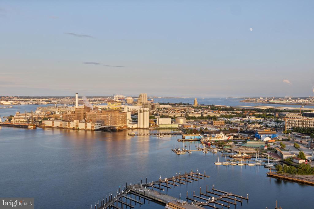 100 HARBORVIEW DRIVE Unit: PH3A/3B