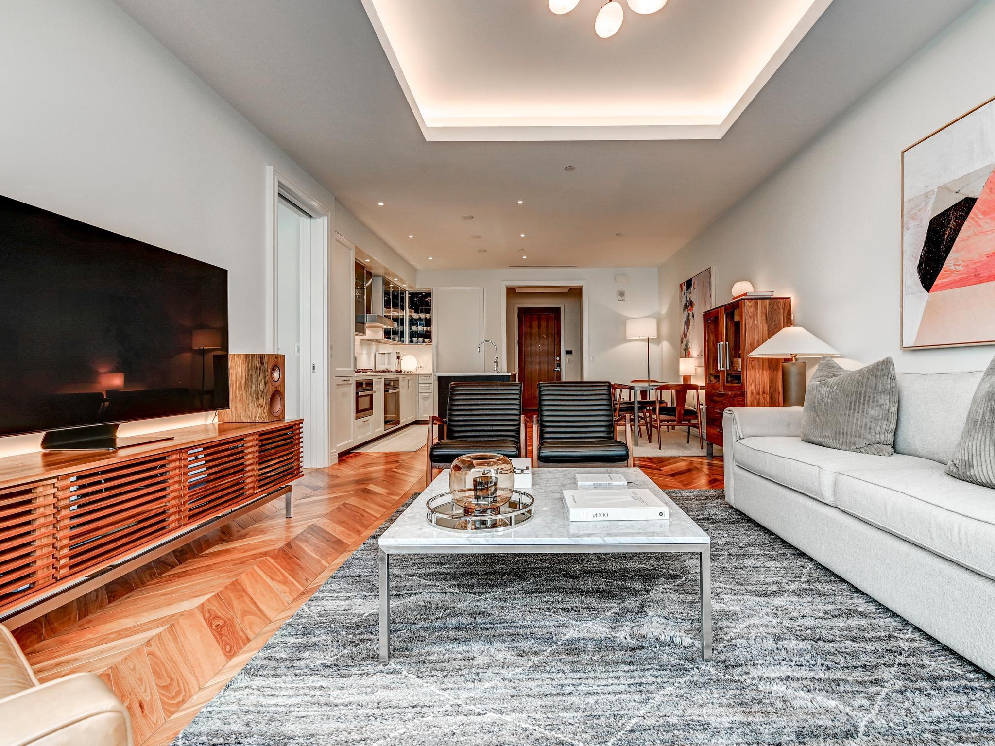 300 INTERNATIONAL DRIVE Unit: 2106