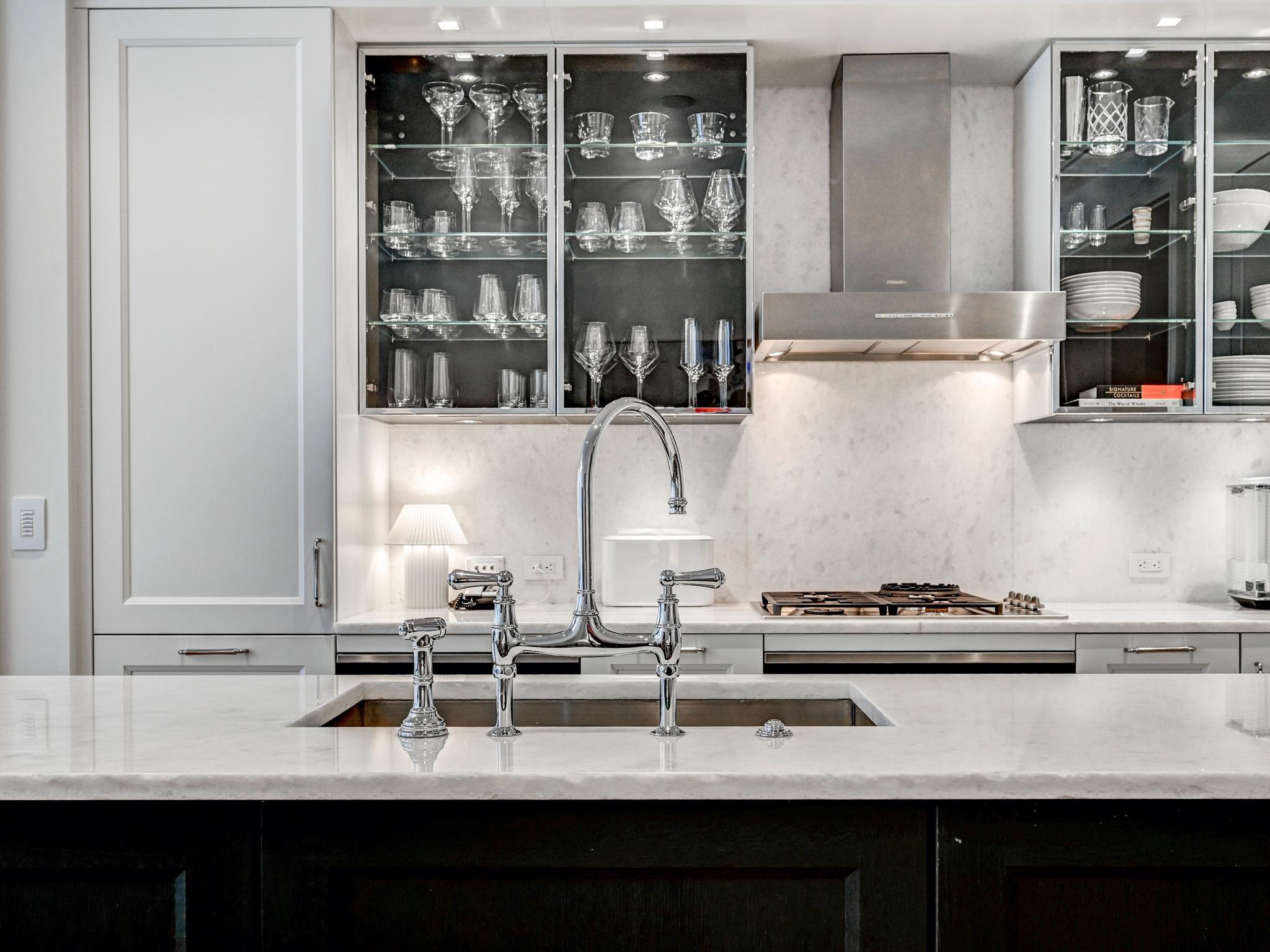 300 INTERNATIONAL DRIVE Unit: 2106