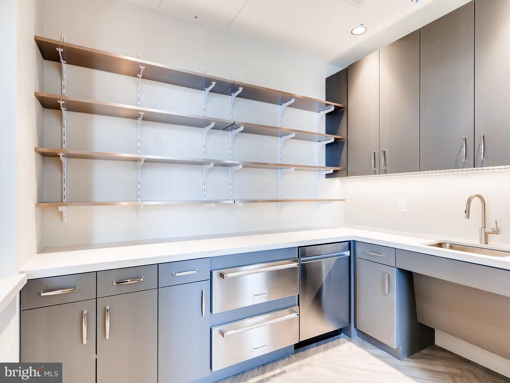 1330 LANCASTER STREET Unit: C1201