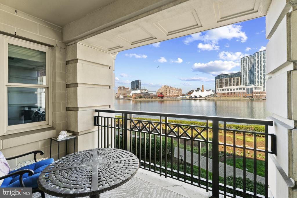 801 KEY HIGHWAY Unit: 221