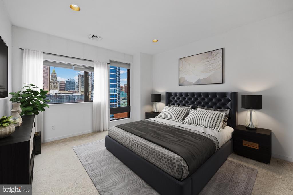 10 E LEE STREET Unit: 1102
