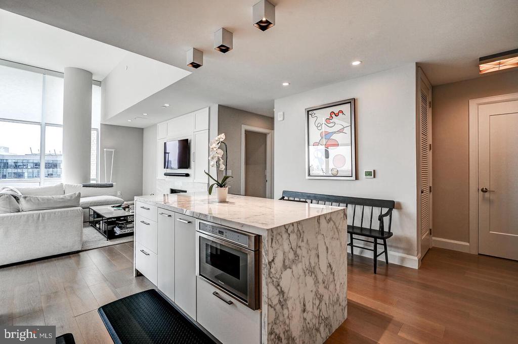 1330 LANCASTER STREET Unit: C901