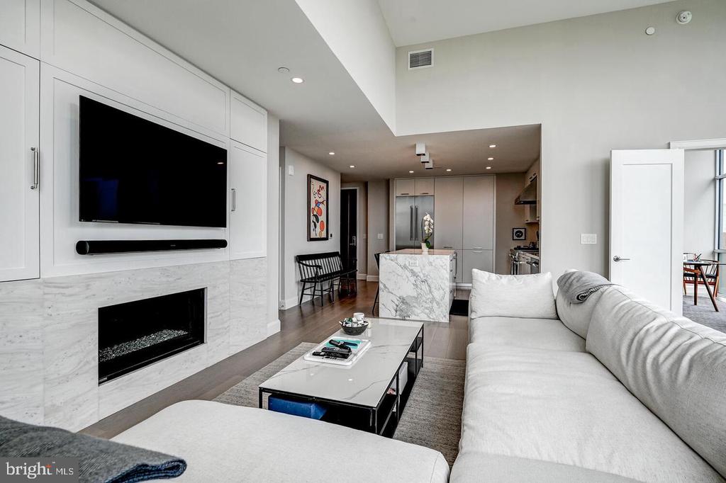 1330 LANCASTER STREET Unit: C901