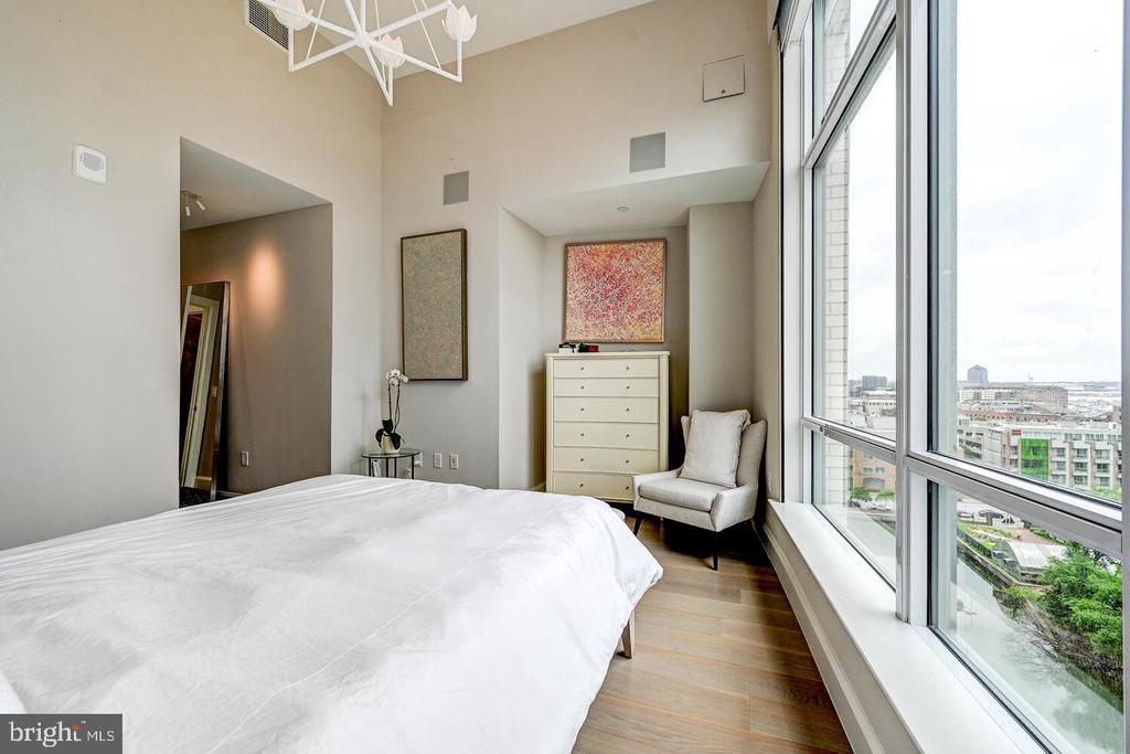1330 LANCASTER STREET Unit: C901