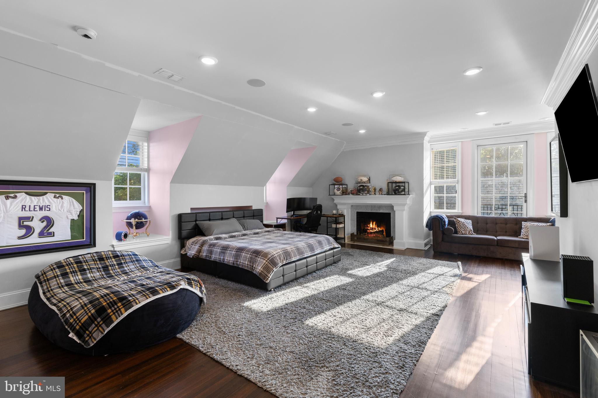 1718 Greenspring Valley Rd