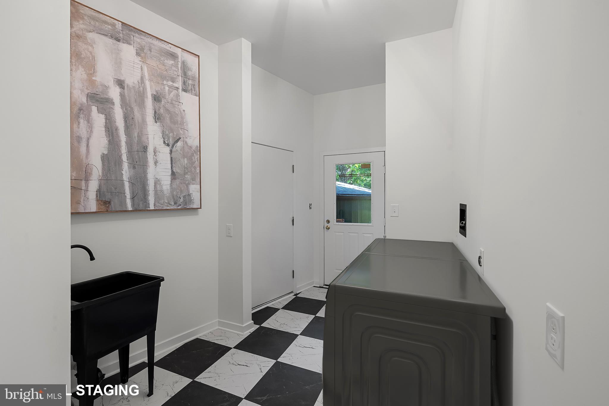 2415 VELVET RIDGE DRIVE