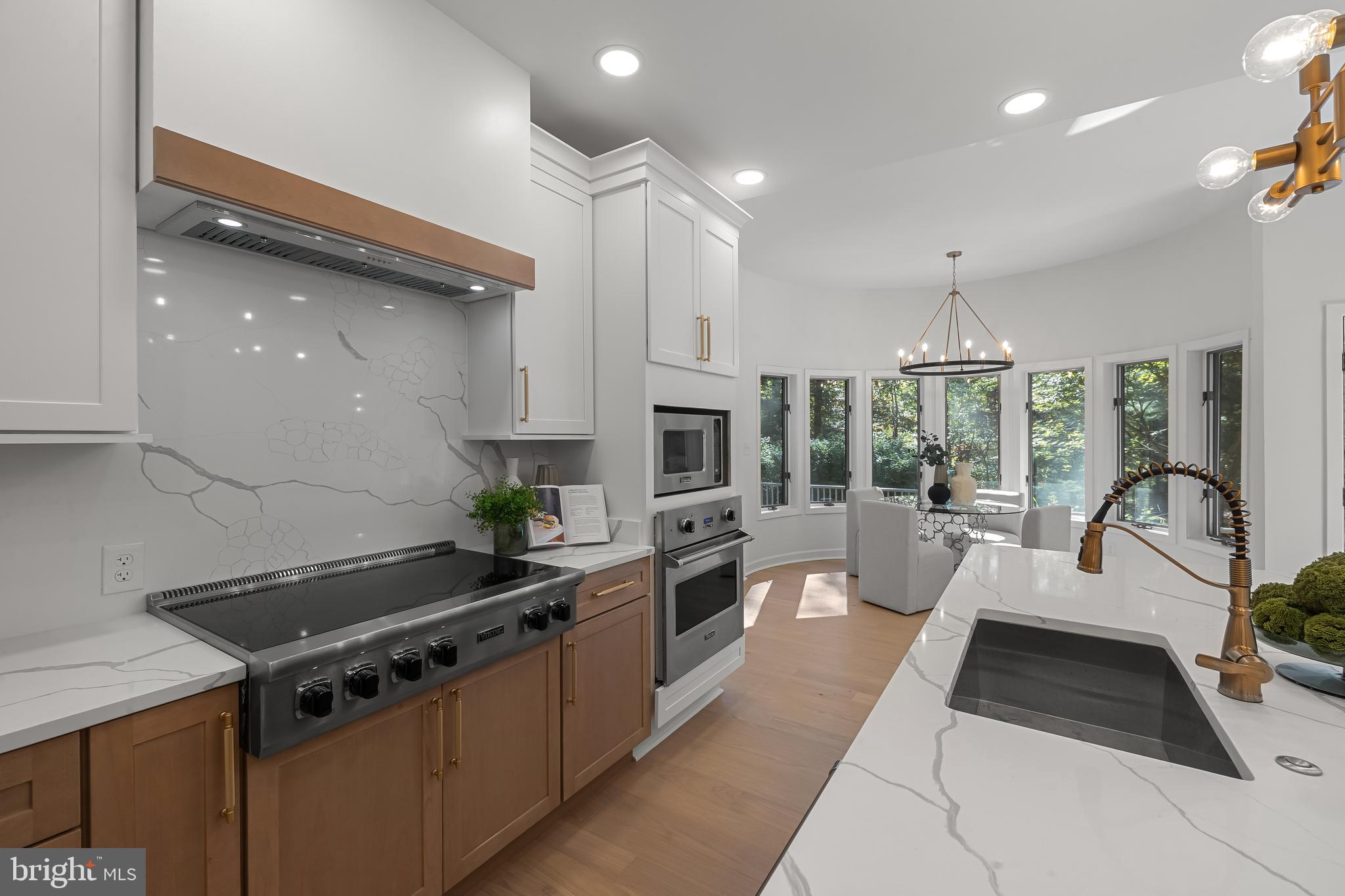 2415 VELVET RIDGE DRIVE
