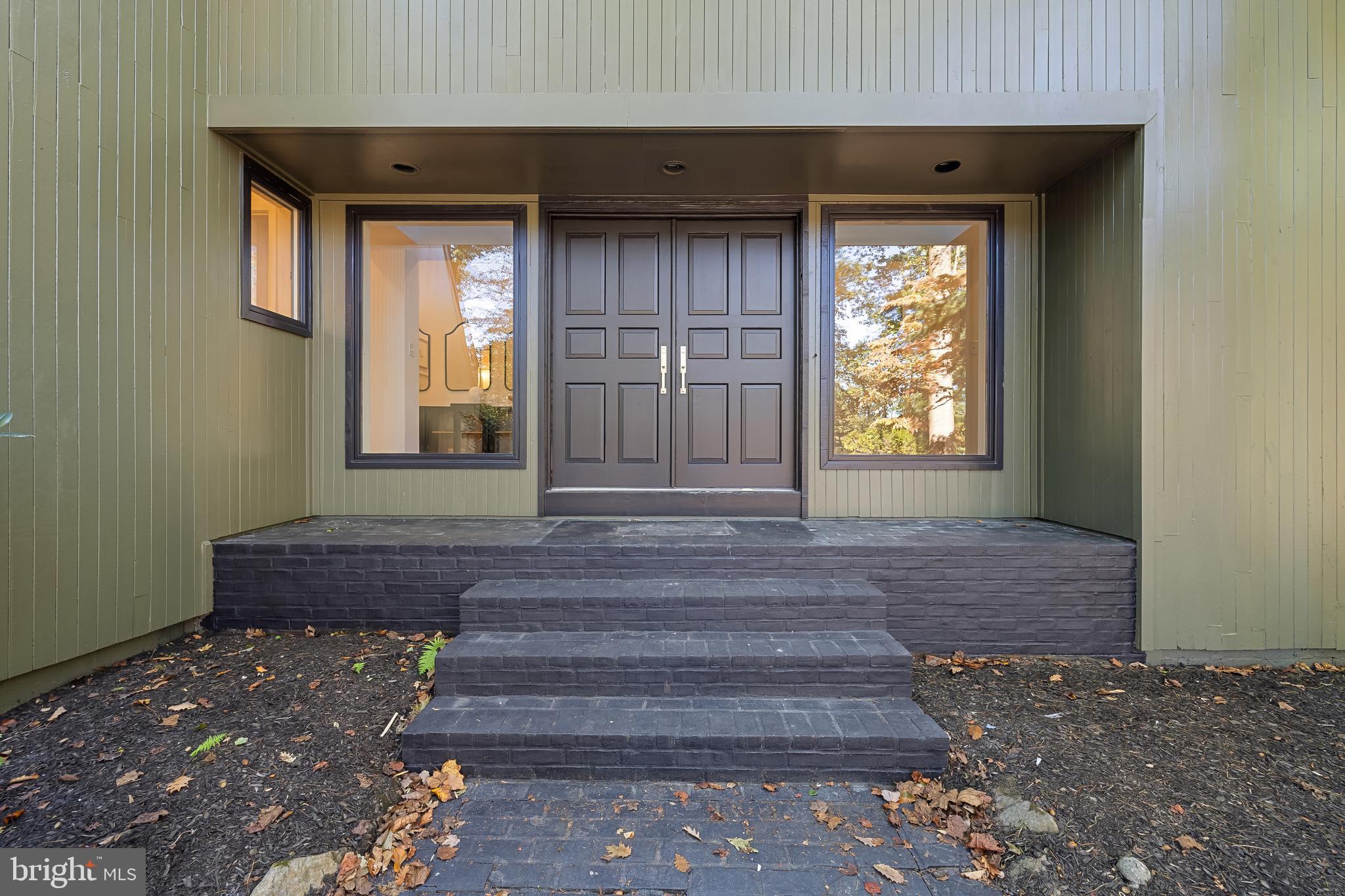 2415 VELVET RIDGE DRIVE
