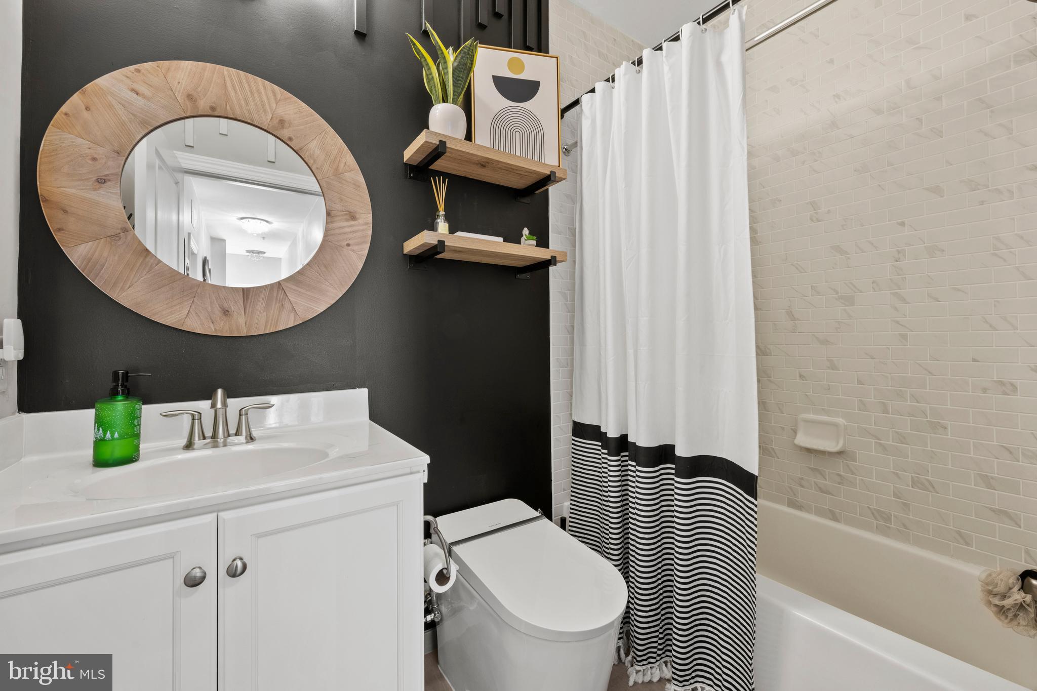 607 SOMERSTOWN STREET