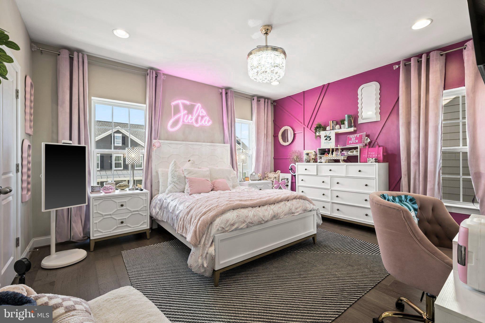 607 SOMERSTOWN STREET