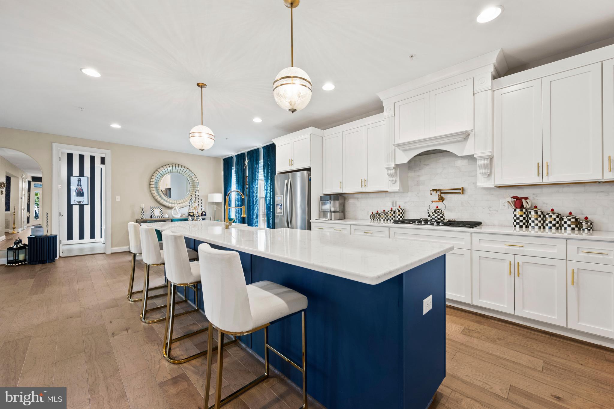 607 SOMERSTOWN STREET