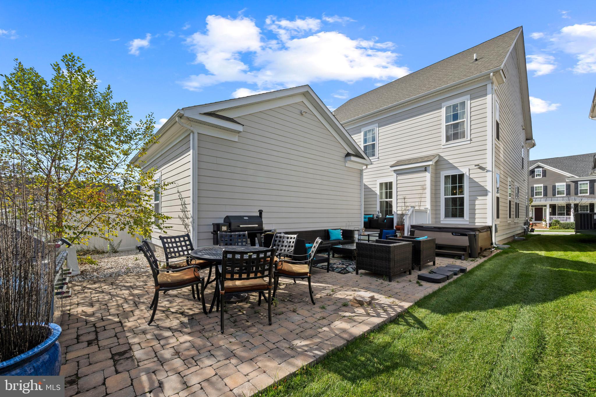 607 SOMERSTOWN STREET