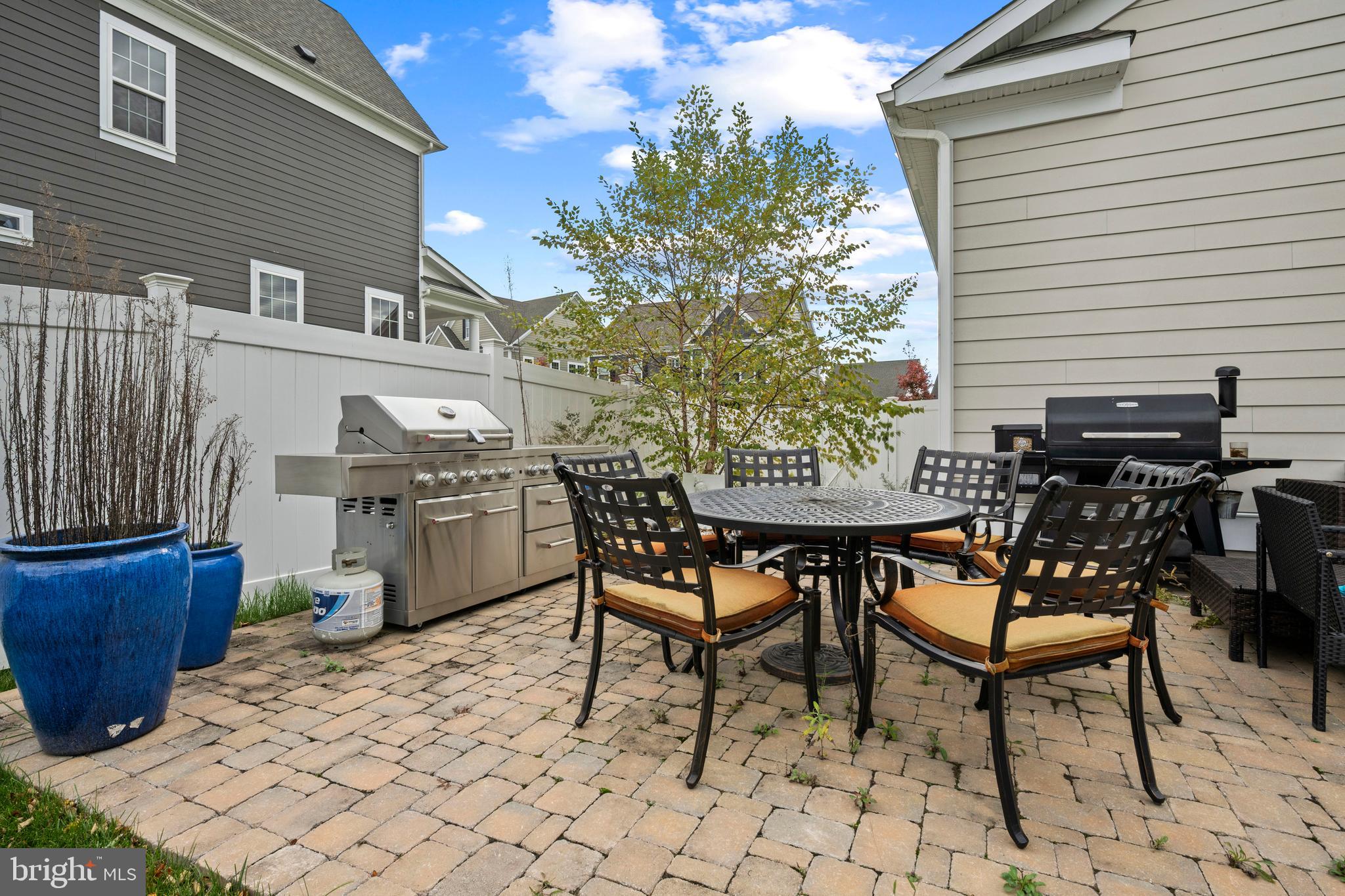 607 SOMERSTOWN STREET