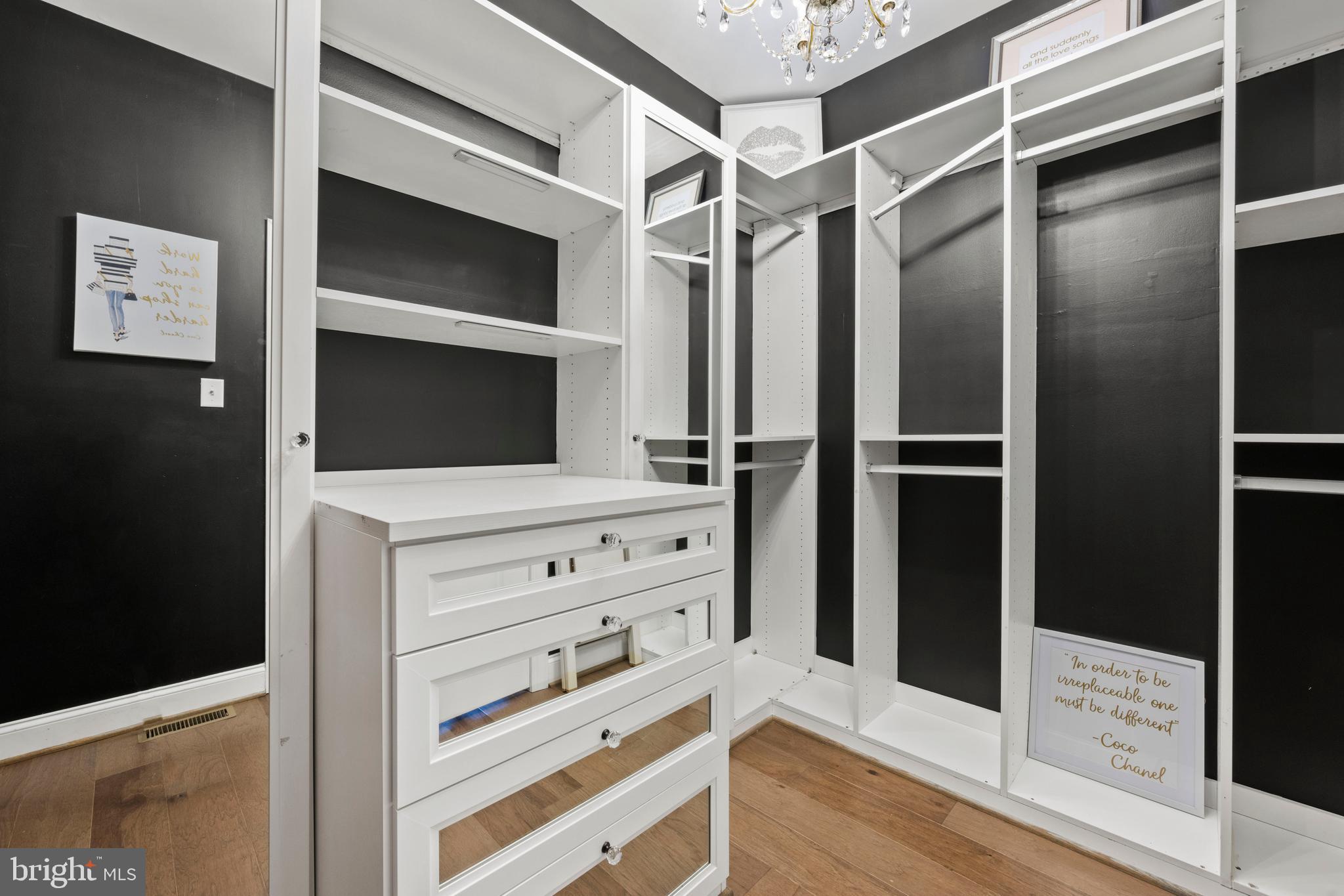 607 SOMERSTOWN STREET