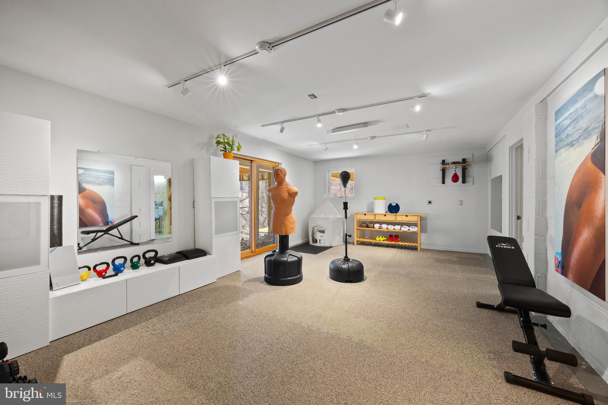 2923 WOODVALLEY DRIVE