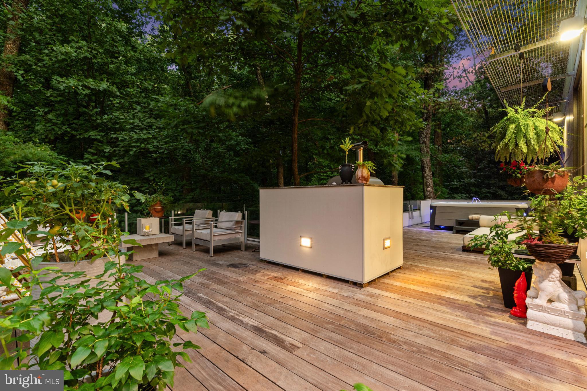 2923 WOODVALLEY DRIVE