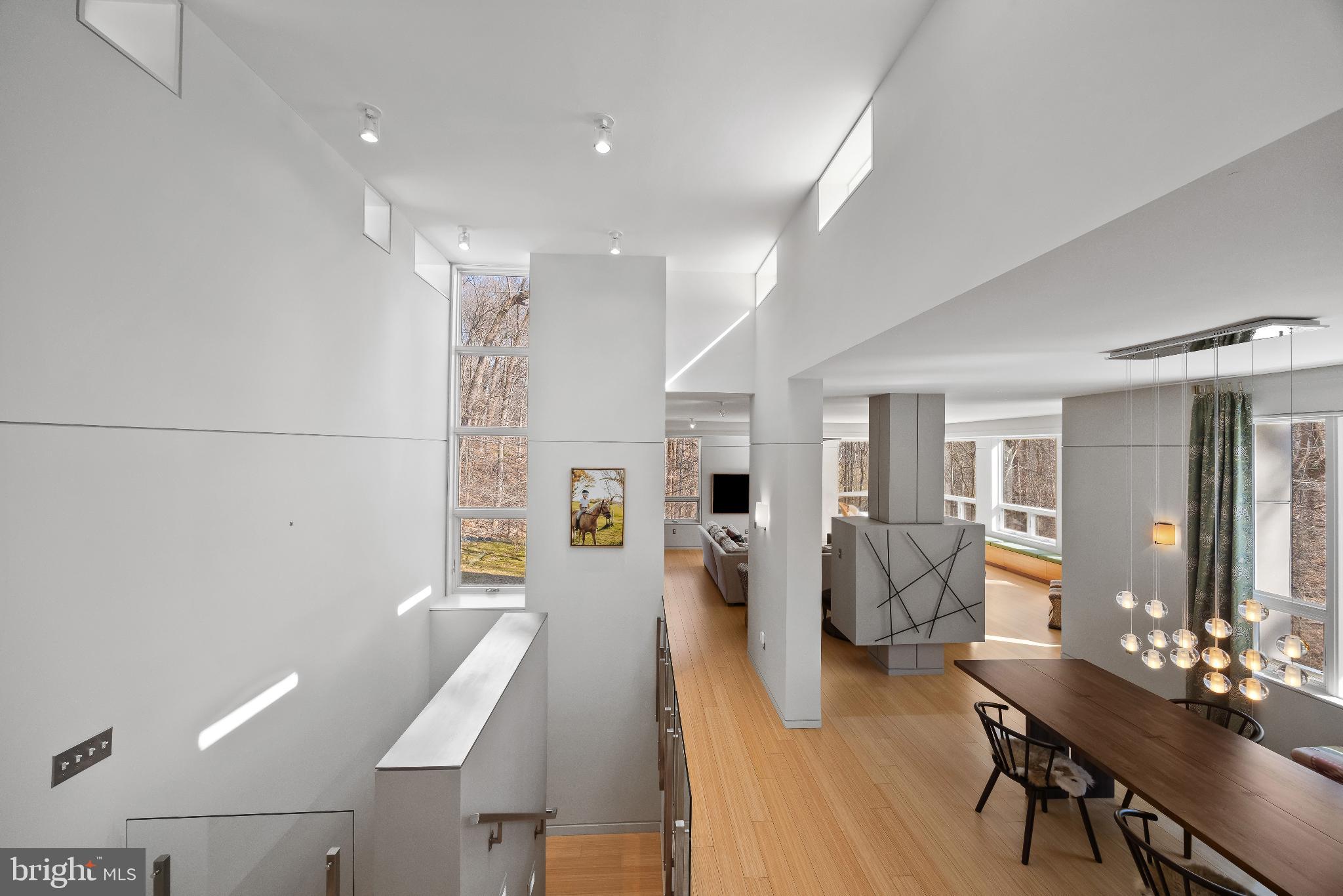 2923 WOODVALLEY DRIVE