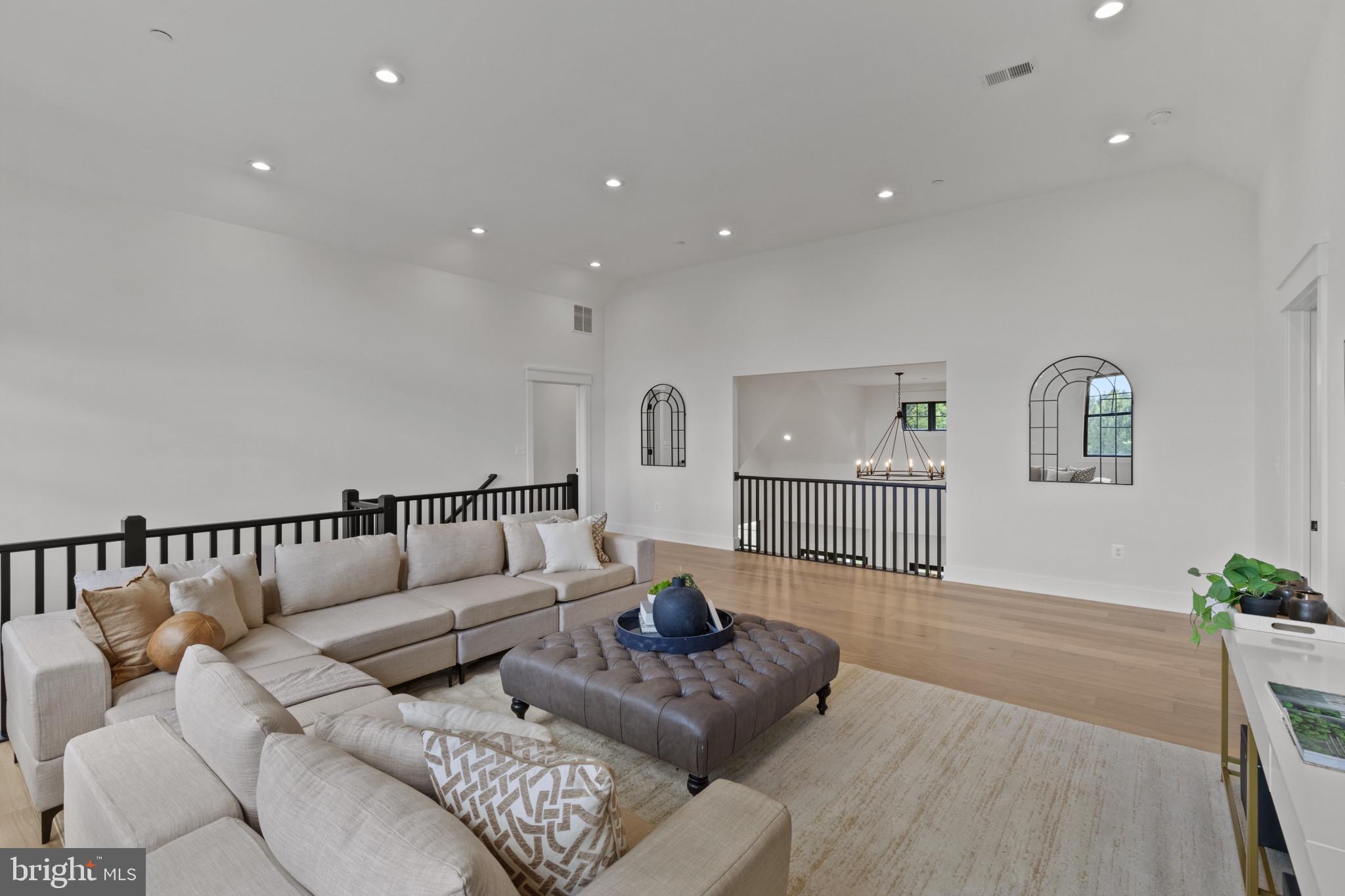 2851 ORPHEUS DRIVE