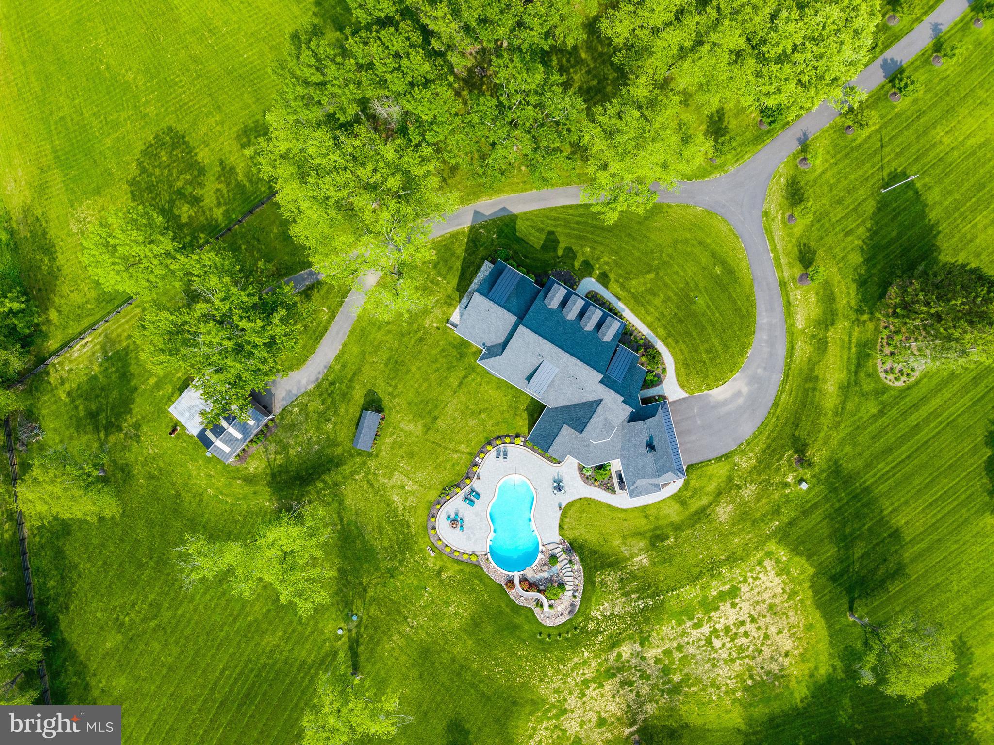 828 Federal Hill Rd