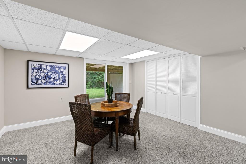 1525 CEDARWOOD DRIVE