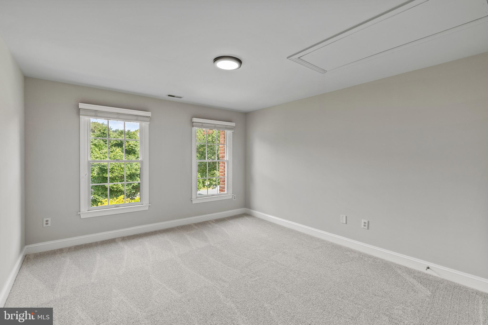 3109 FOX VALLEY DRIVE