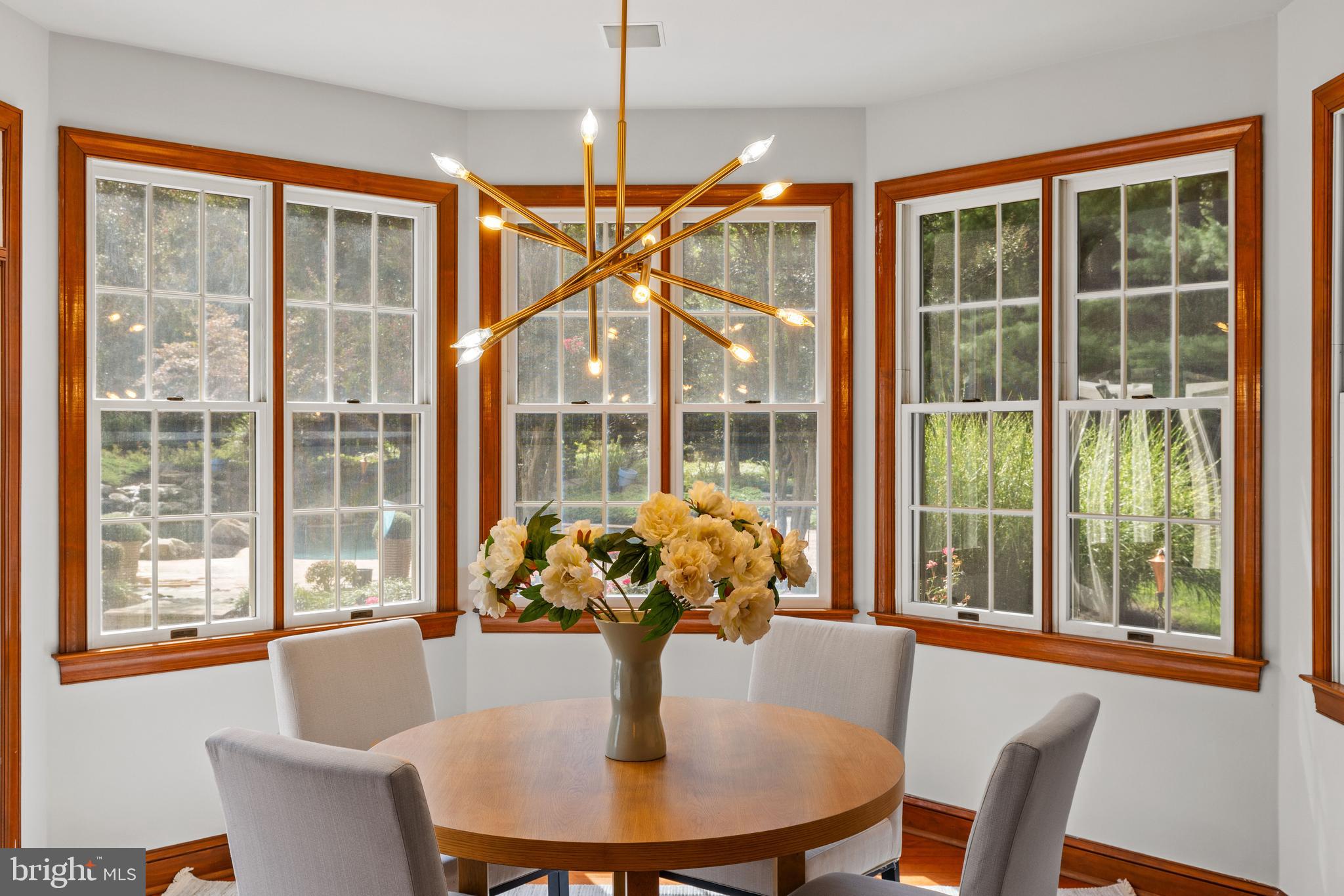 3109 FOX VALLEY DRIVE