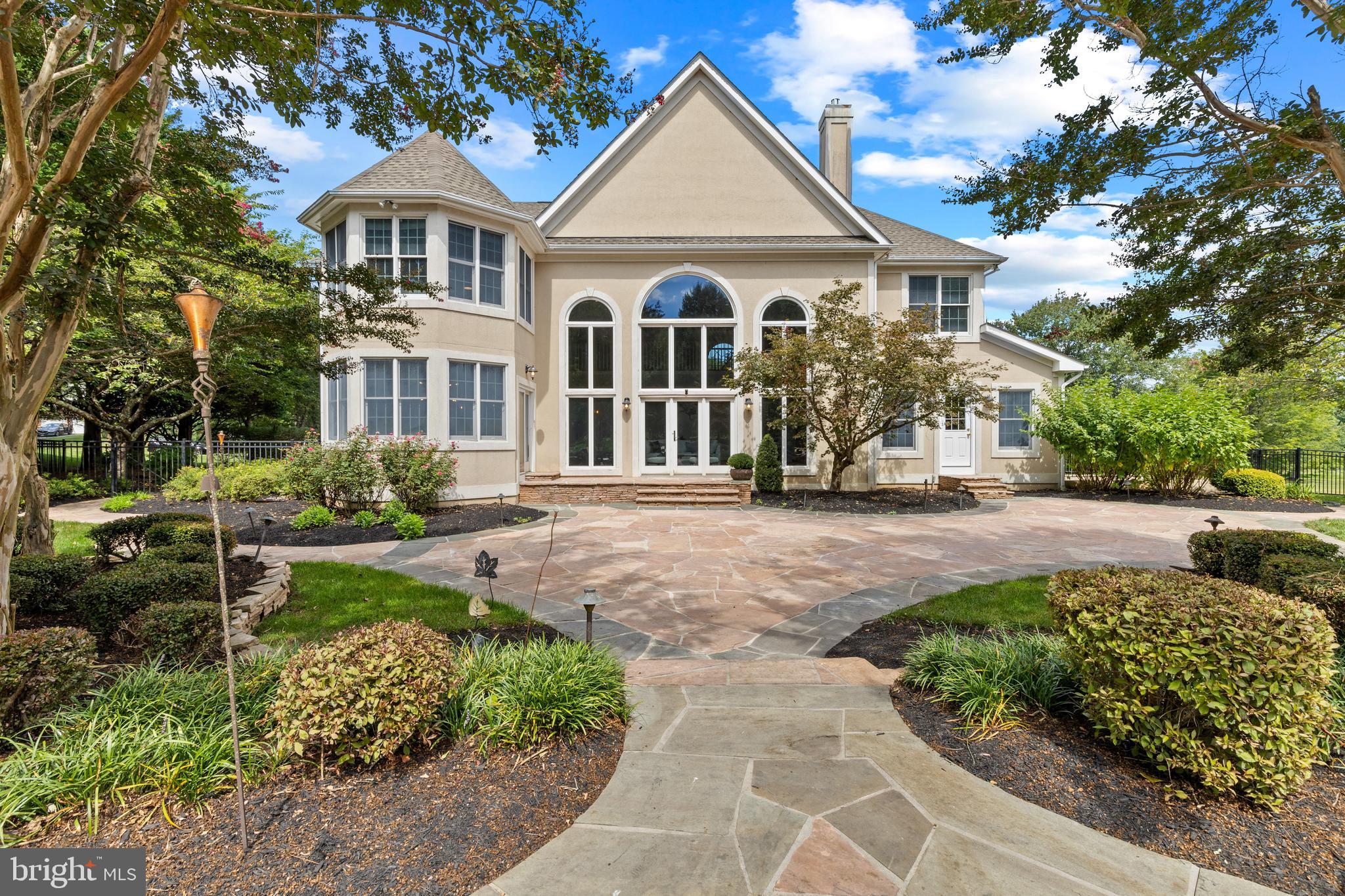 3109 FOX VALLEY DRIVE