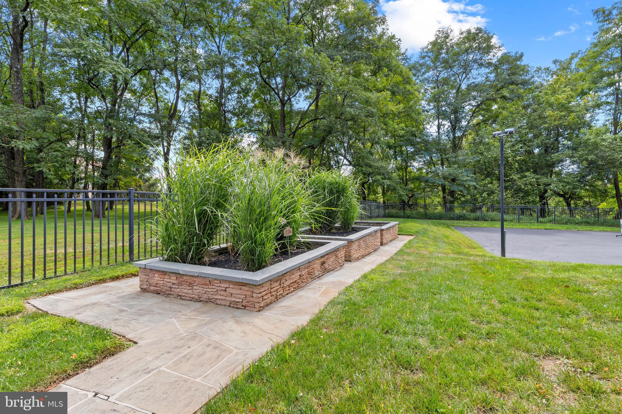 3109 FOX VALLEY DRIVE