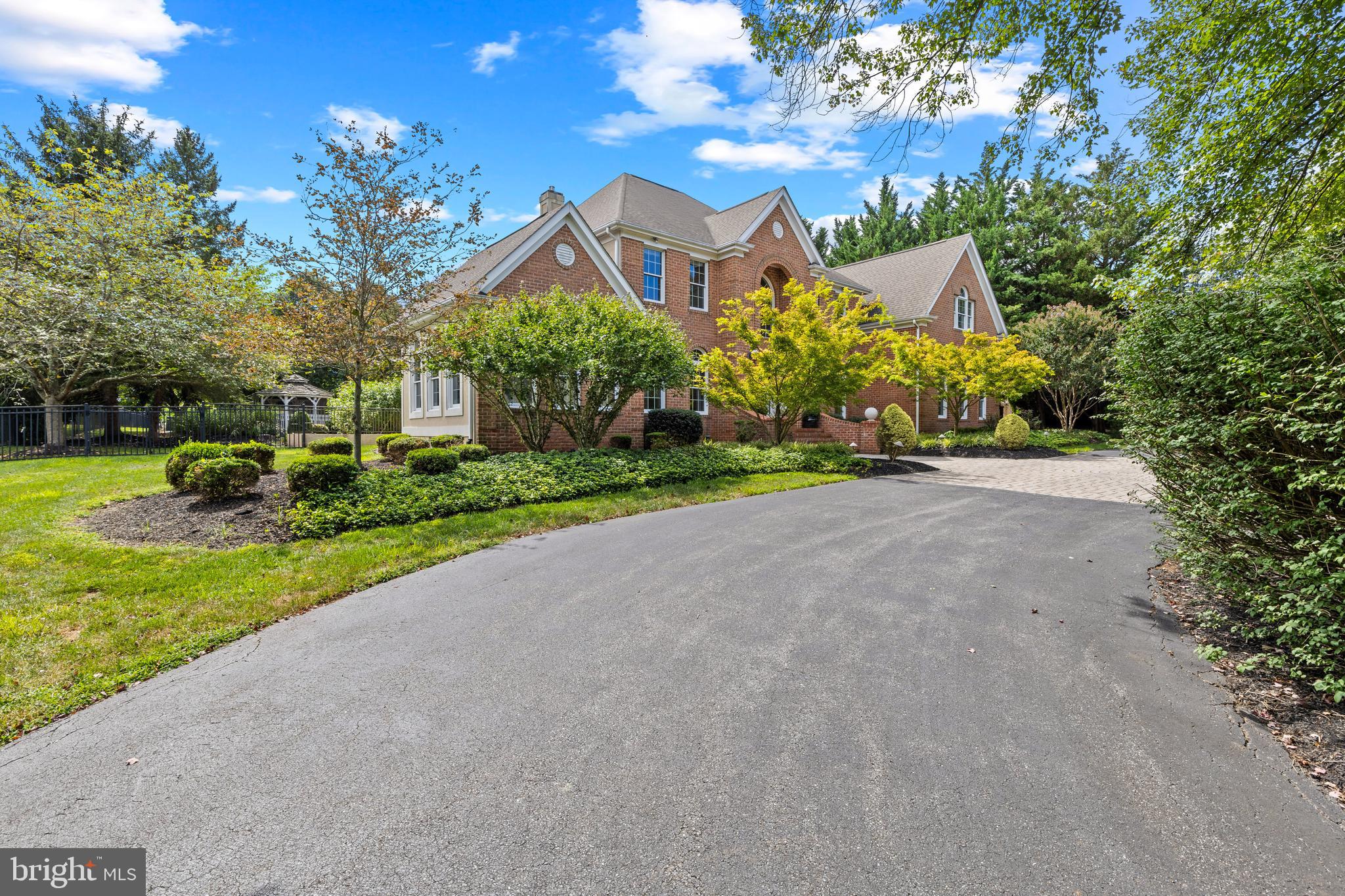 3109 FOX VALLEY DRIVE