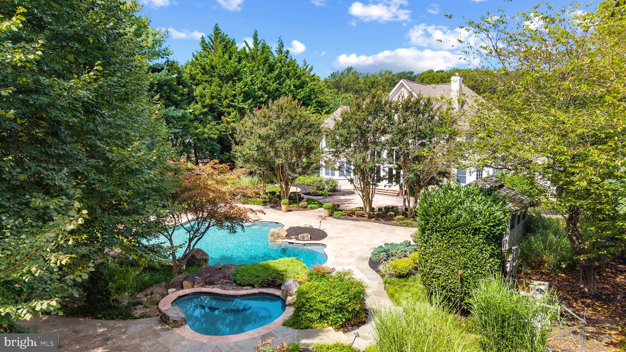 3109 FOX VALLEY DRIVE