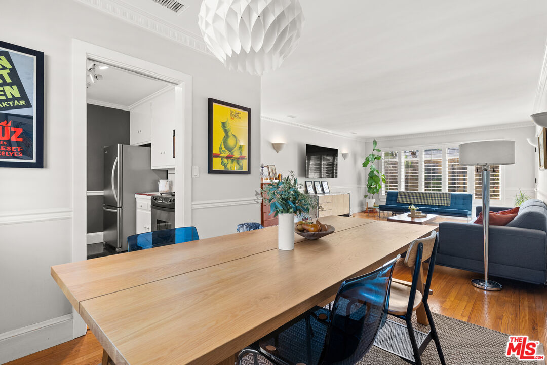 1615 N Laurel Ave Unit: 202