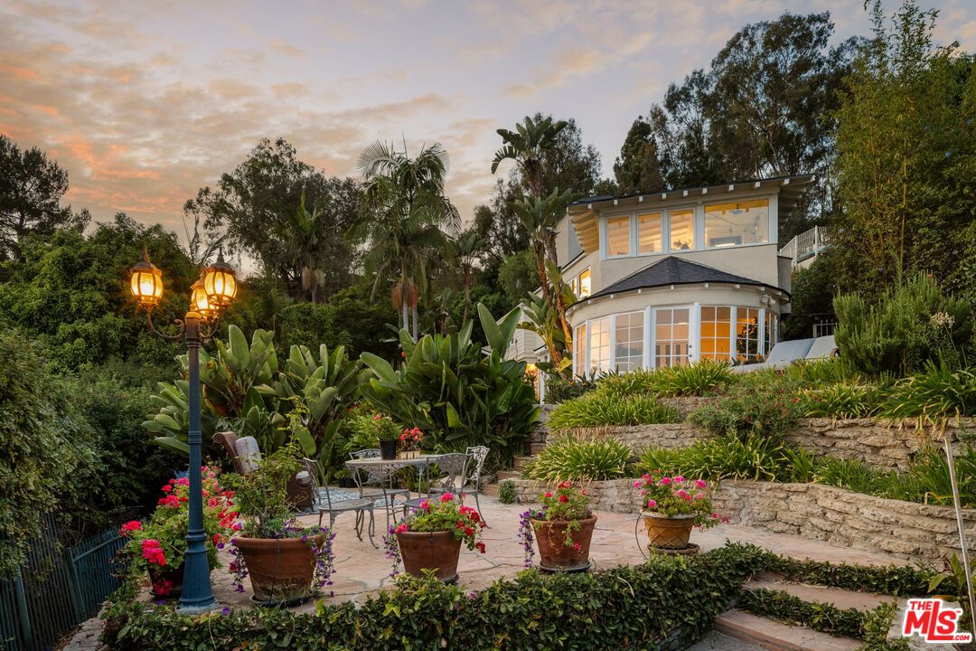 1454 Blueridge Dr