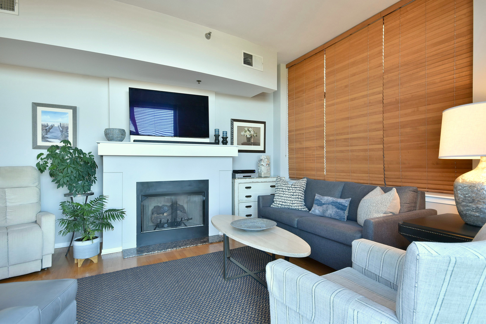 1201 W Adams Street Unit: 411