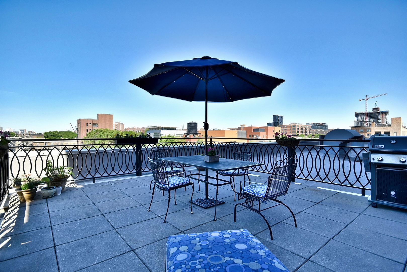 1201 W Adams Street Unit: 411