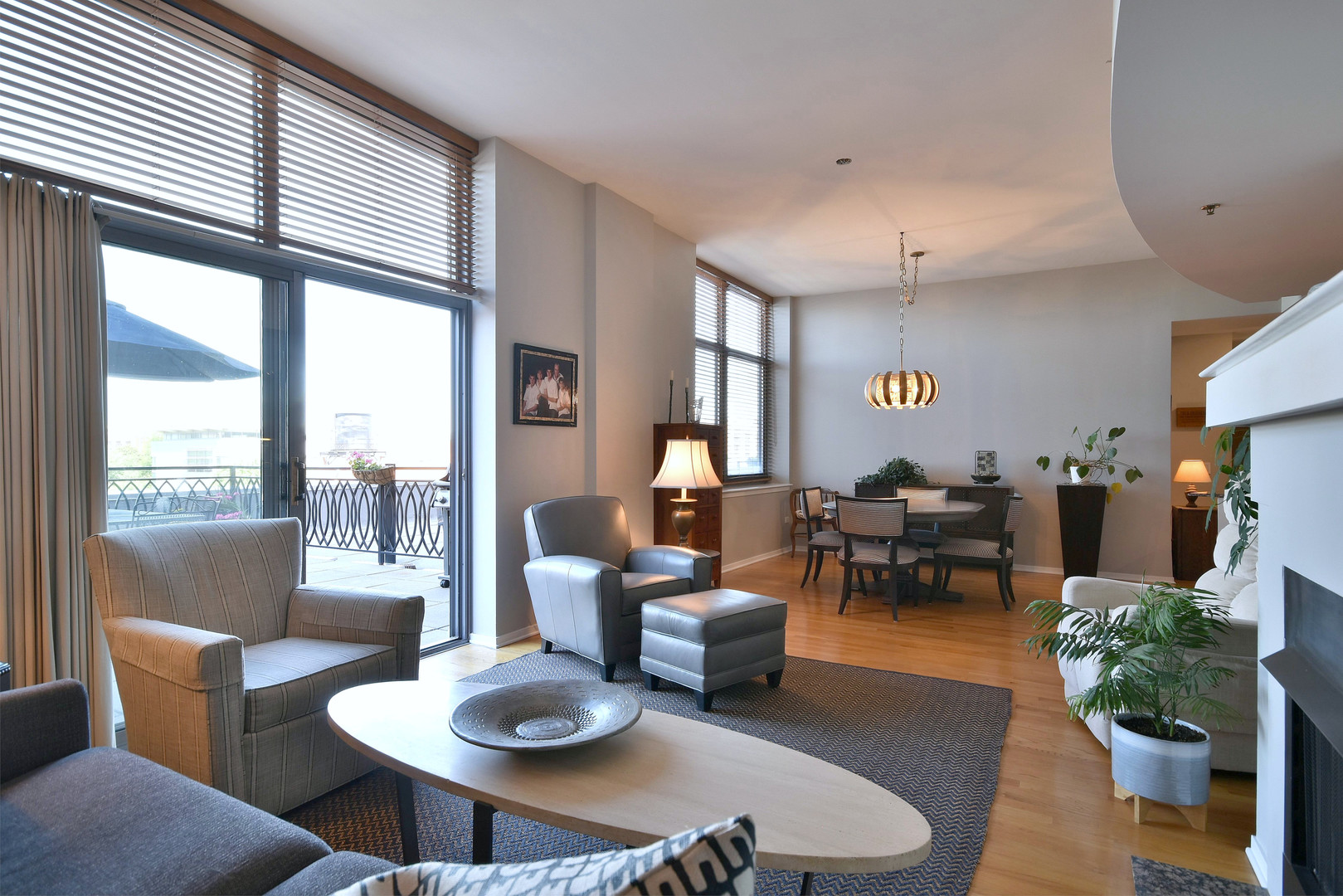 1201 W Adams Street Unit: 411