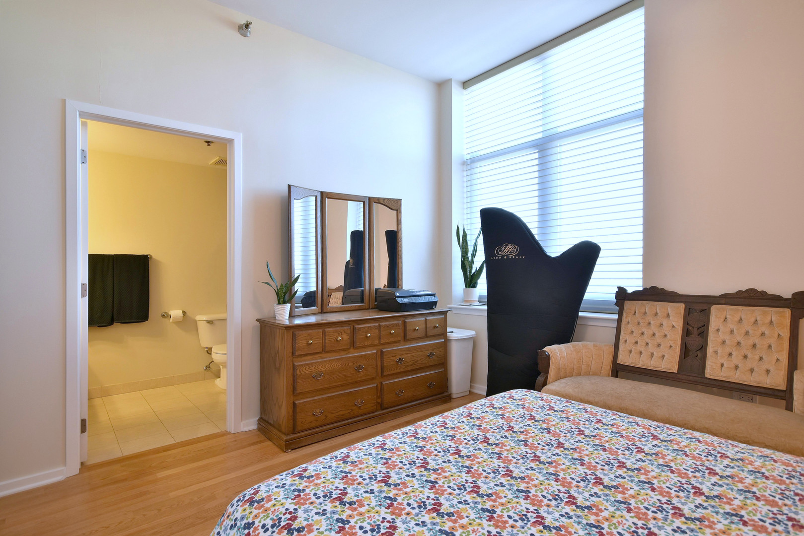 1201 W Adams Street Unit: 411