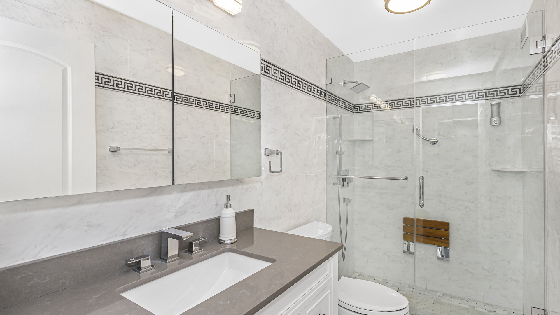 400 E RANDOLPH Street Unit: 3310