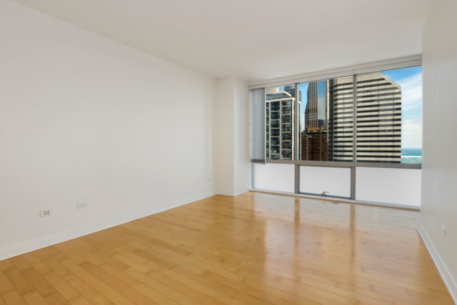 8 E Randolph Street Unit: 2404
