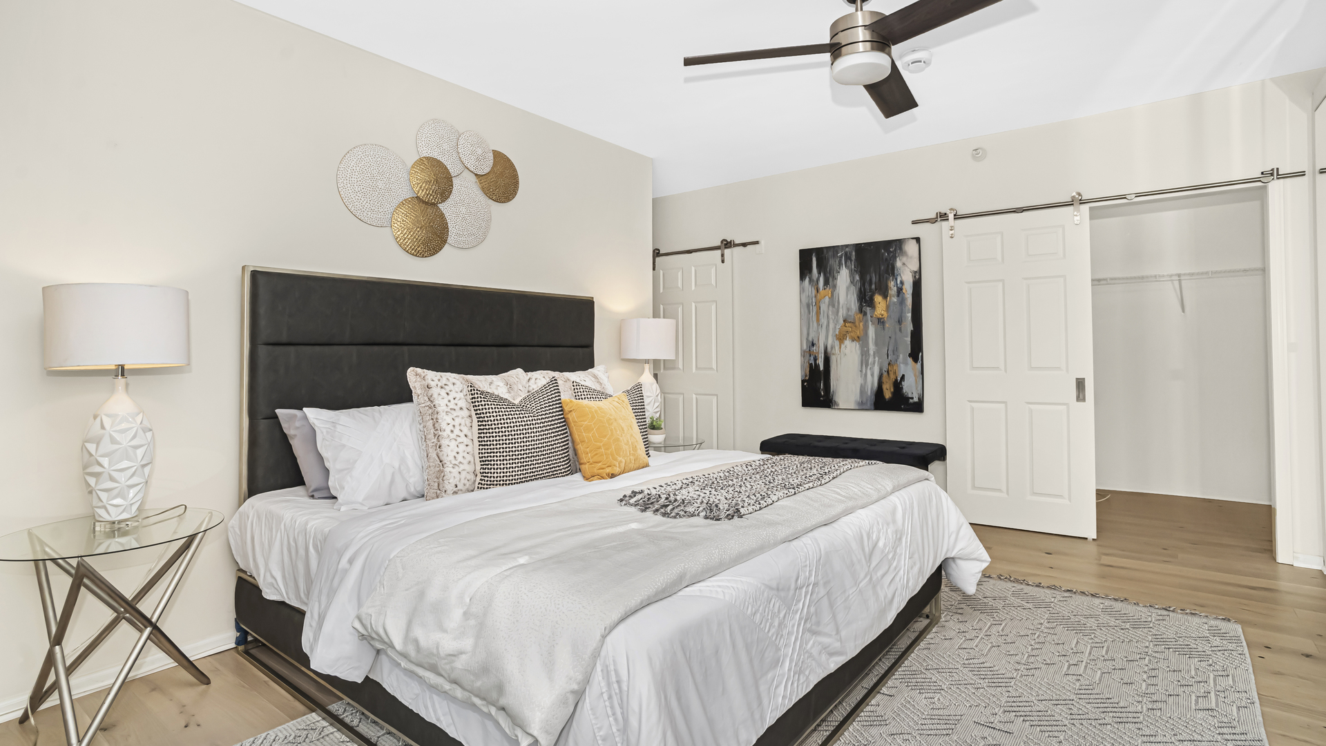 635 N DEARBORN Street Unit: 705