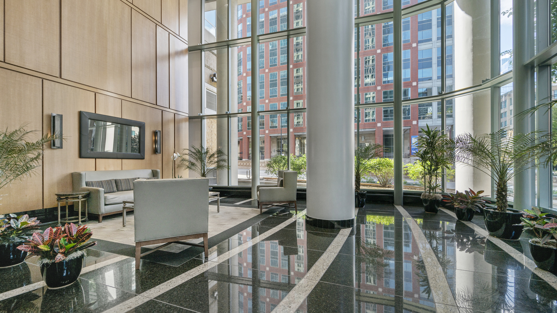 345 N La Salle Drive Unit: 1705