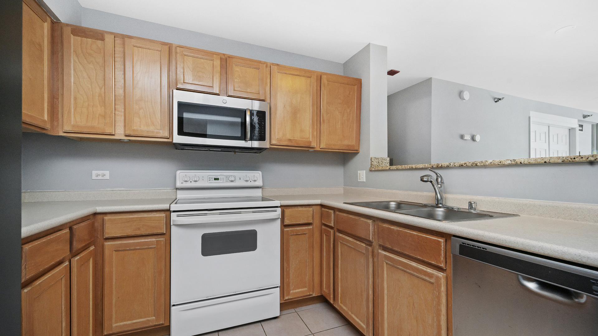 345 N La Salle Drive Unit: 1705