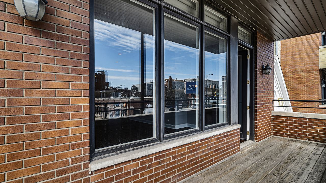 1950 N Damen Avenue Unit: 2