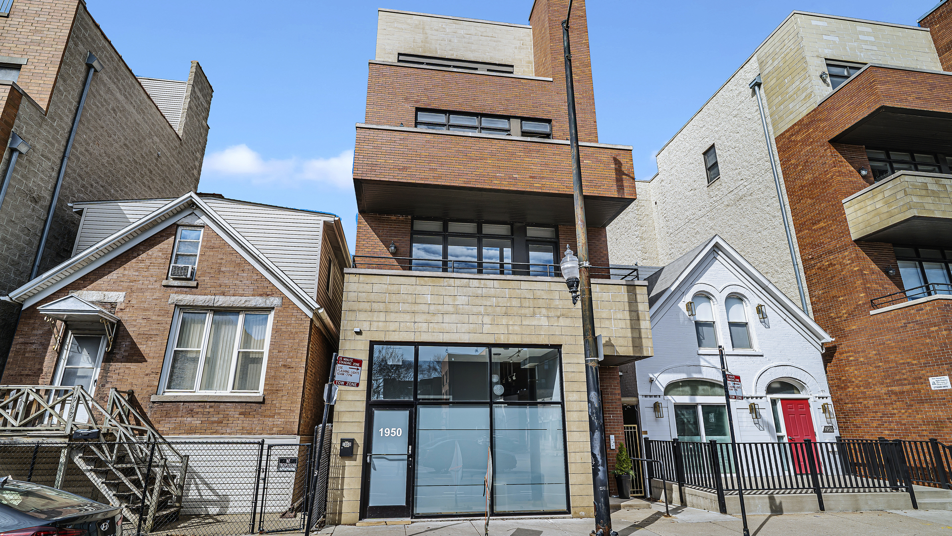 1950 N Damen Avenue Unit: 2