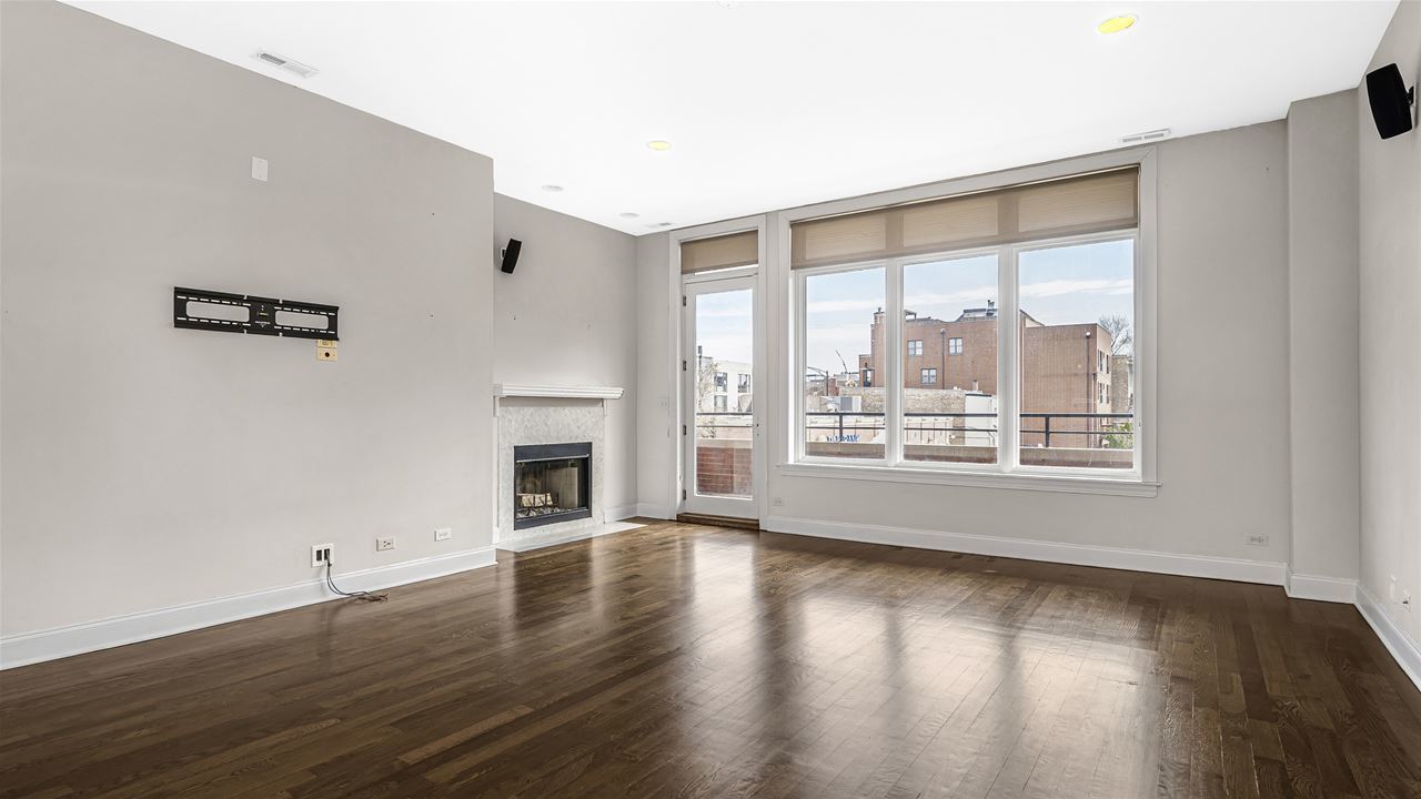 1950 N Damen Avenue Unit: 2