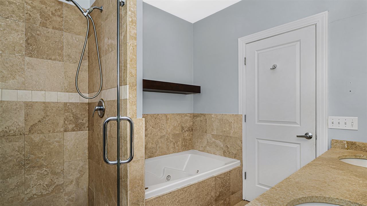 1950 N Damen Avenue Unit: 2