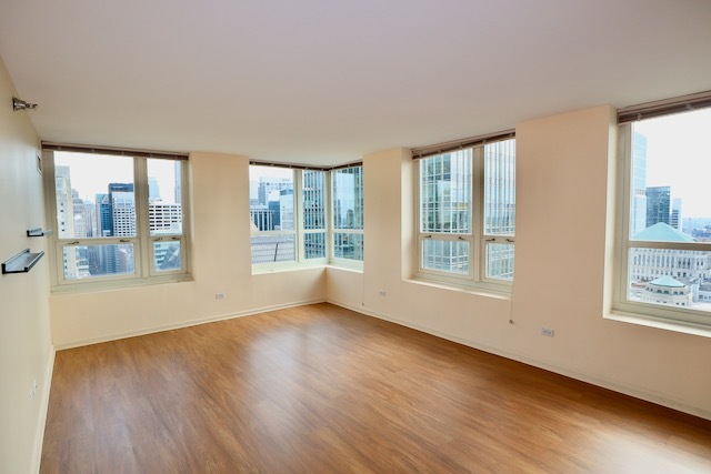345 N LA SALLE Street Unit: 4306