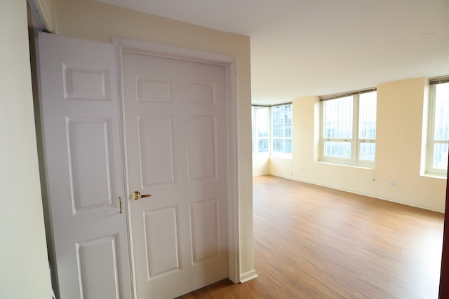 345 N LA SALLE Street Unit: 4306